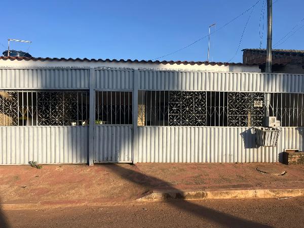 Casa - Venda, RESIDENCIAL MANGUEIRAS, SANTO ANTONIO DO DESCOBERTO, GO